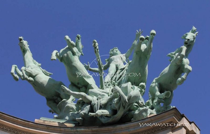 paris-sculpture-quadrille-grand-palais-yakawatch