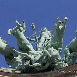 paris-sculpture-quadrille-grand-palais-yakawatch