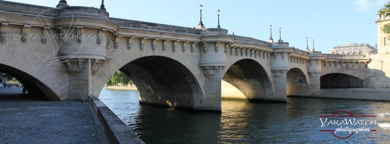 Pont-neuf-paris-photo-yakawatch-2015-Csrw9