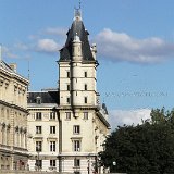 paris-ile-de-la-cite-quai-des-orfevres-yakawatch-3347-Csrw9