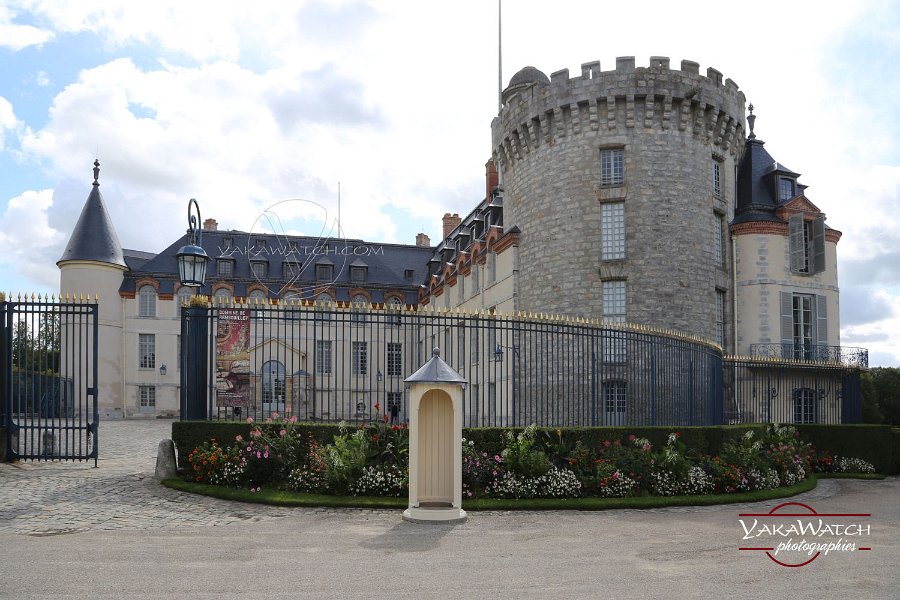 Château de Rambouillet, tour médiévale