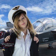 stewardess-portrait-photo-yakawatch-6683-84