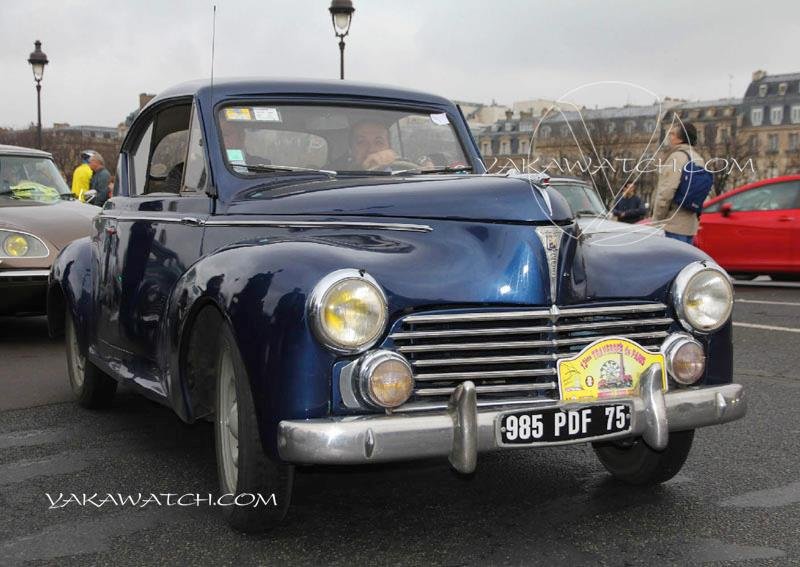 Peugeot203 bleue-byYakaWatch