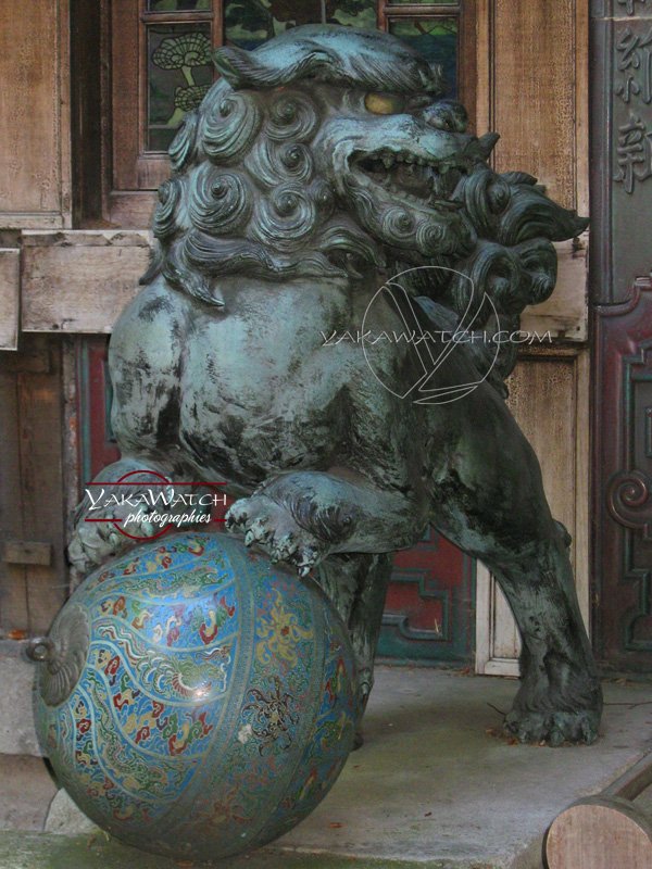 pagode-lion-02-photo-sculpture-yakawatch